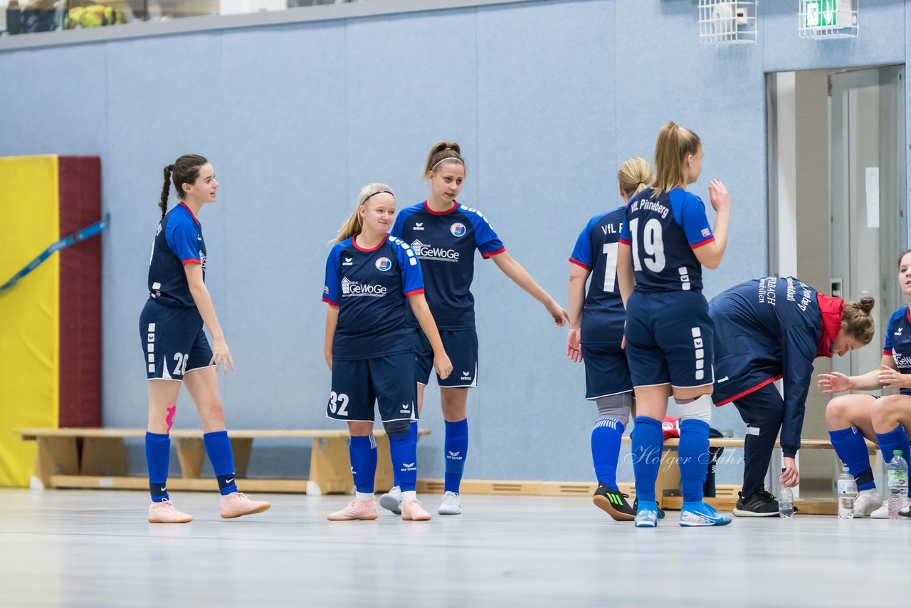 Bild 90 - F Loewinnen Hallen Cup